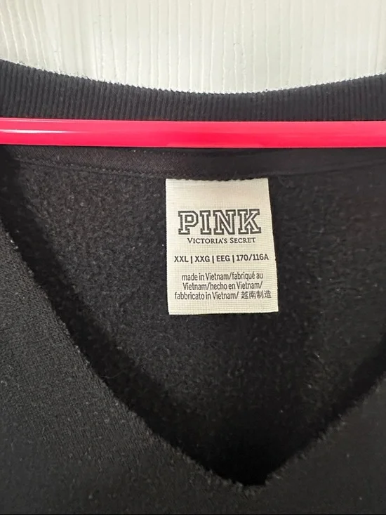 PINK Victoria's Secret Black Crewneck with Subtle Logo - Picture 3 of 3